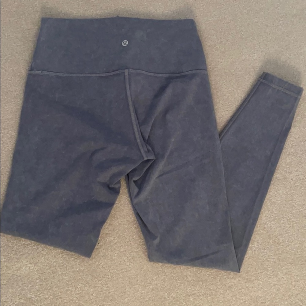 Lululemon distressed wunder under workout  legging